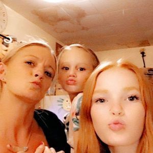 Meet your Posher, Dione